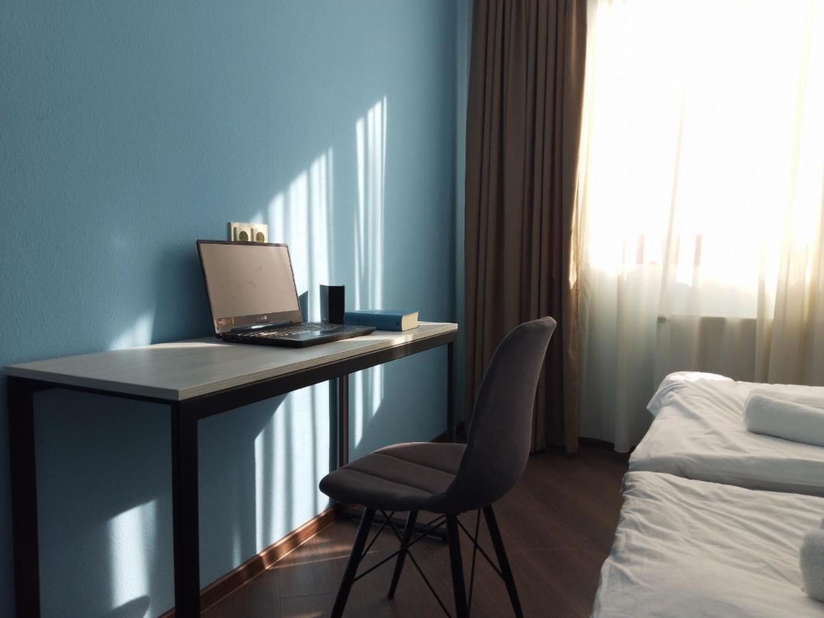 Rezohut Hotel Goedaoeri Buitenkant foto