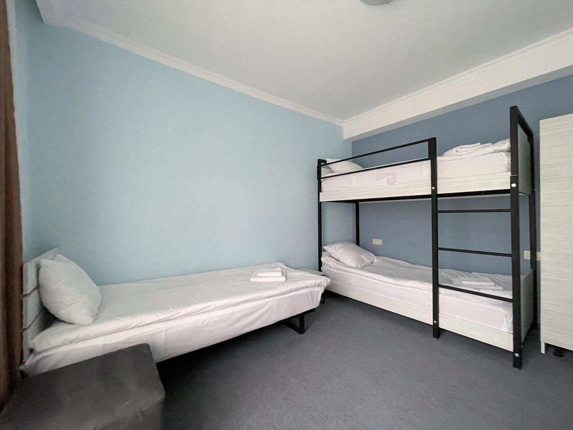 Rezohut Hotel Goedaoeri Buitenkant foto